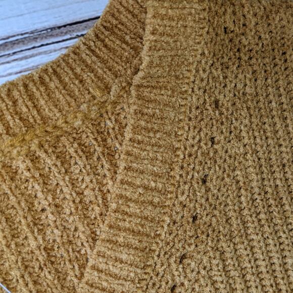 SO Mustard Chenille Chunky Sweater sz L New - Picture 4 of 4